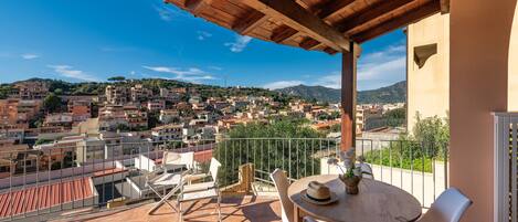 屋外ダイニングエリア