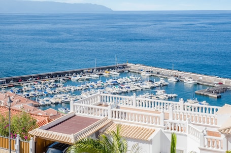 Jachthafen. Charmante Ferienwohnung "Apartamento Los Gigantes" mit WLAN, Balkon und Terrasse