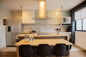 Fridge, microwave, oven, stovetop - w* | Picturesque 2BR at Malecon (Cercado de Lima)
