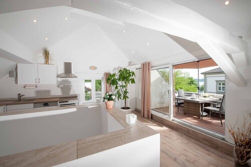 Ferienwohnung "Haus Behr am See" mit 2 Balkonen und Blick auf den See