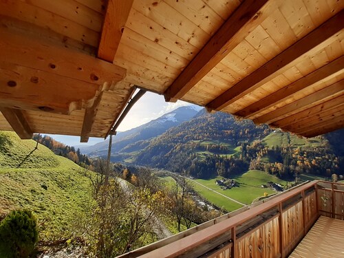 Gemütliche Ferienwohnung Strickerhof 1 mit Bergblick & Balkon