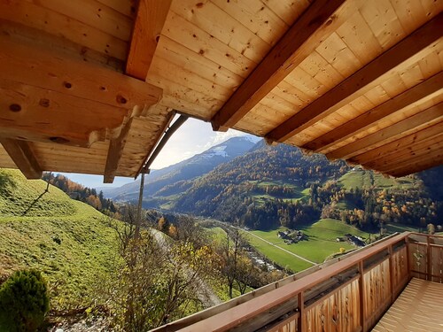 Gemütliche Ferienwohnung Strickerhof 1 mit Bergblick & Balkon