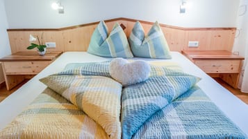 2 quartos, Wi-Fi de cortesia, roupa de cama