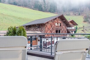Property grounds - Apartment "Hofschenke Pfeiftal Hofblick" with Terrace, Garden & WLAN (St. Martin in Passeier)