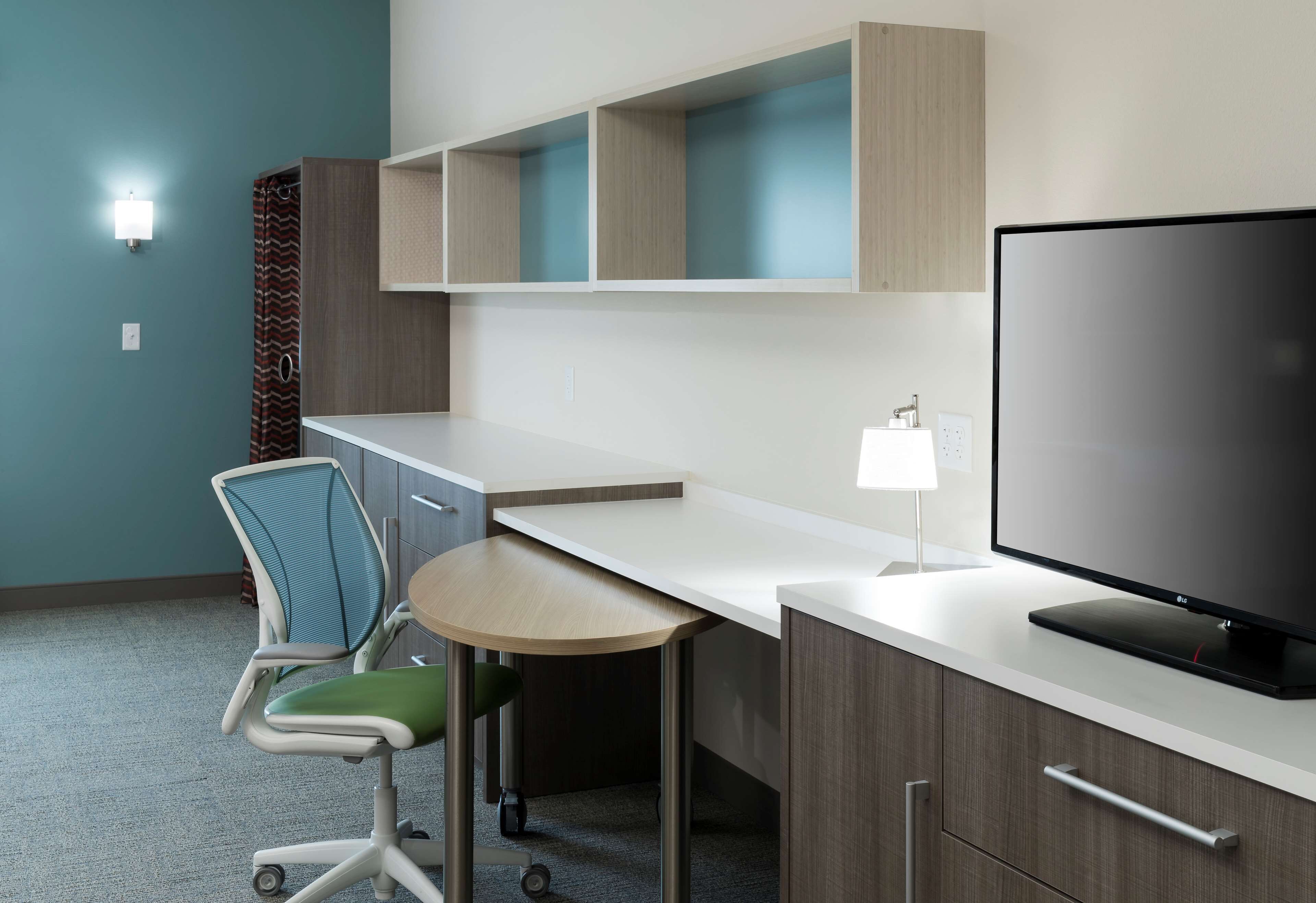 1 bedroom, desk, laptop workspace, blackout curtains