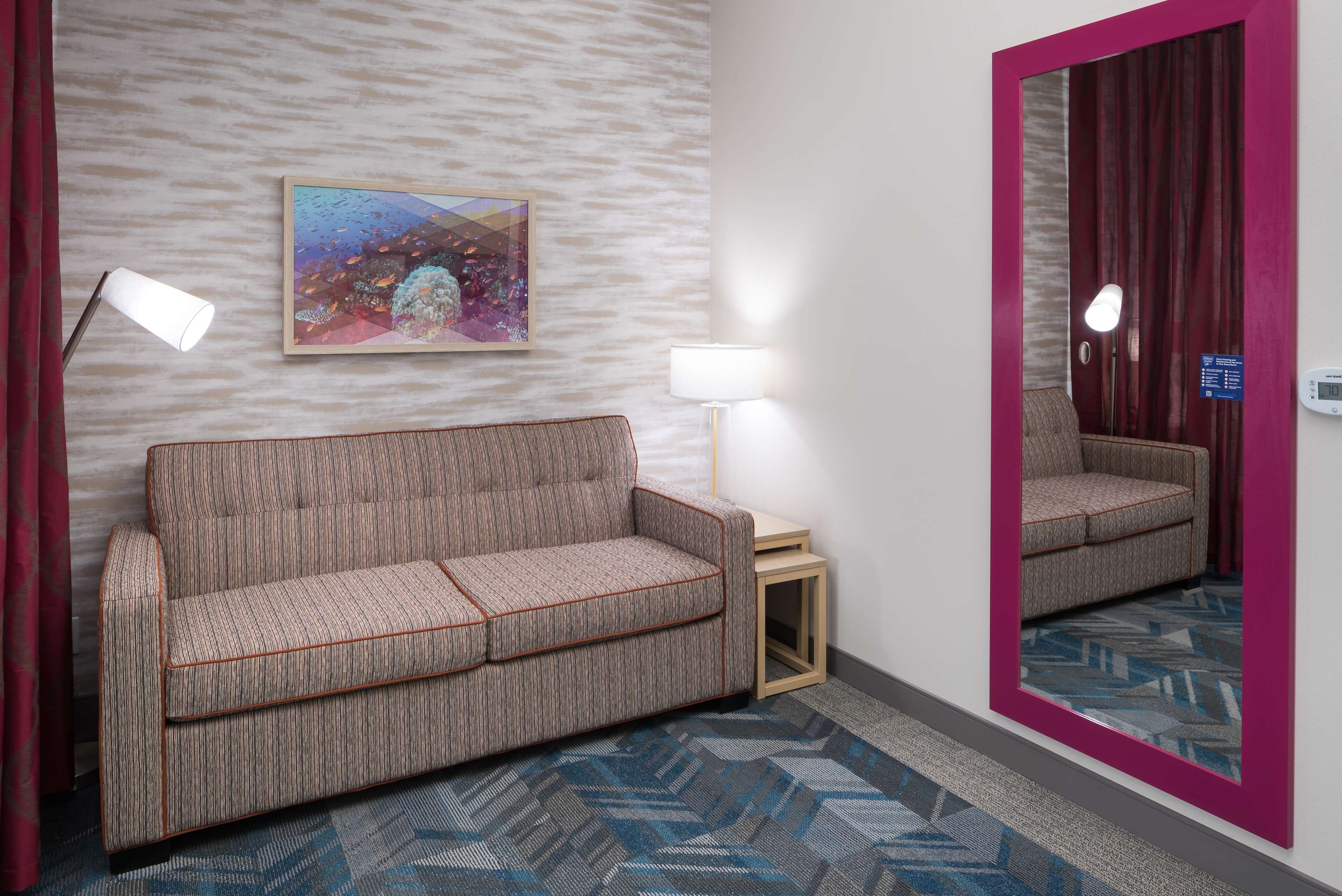 42-inch led tv with satellite channels, tv