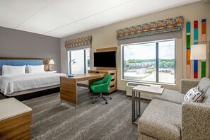 In-room safe, desk, laptop workspace, blackout curtains - Hampton Inn & Suites Raleigh Midtown (Raleigh)