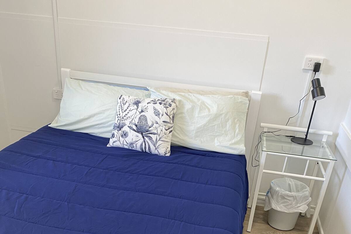 Habitación doble económica, baño compartido | Wifi gratis 