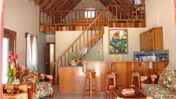 Comfort Apartment | Egyptian cotton sheets, premium bedding, in-room safe