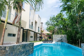 Piscine extérieure