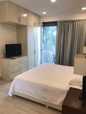 1 bedroom, free WiFi, bed sheets