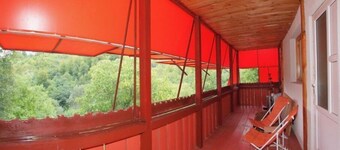 Tara - in the middle of the forest: Unit 7