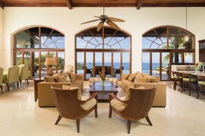Luxury House, 6 Bedrooms, Private Pool, Ocean View | Living area | 43-inch flat-screen TV with cable channels, TV - Cinco Sinsotes (Sardinal)