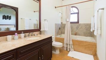 Luxury House, 6 Bedrooms, Private Pool, Ocean View | Bathroom | Shower, towels, soap, shampoo