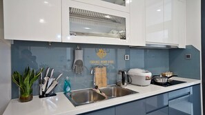 Kühlschrank, Mikrowelle