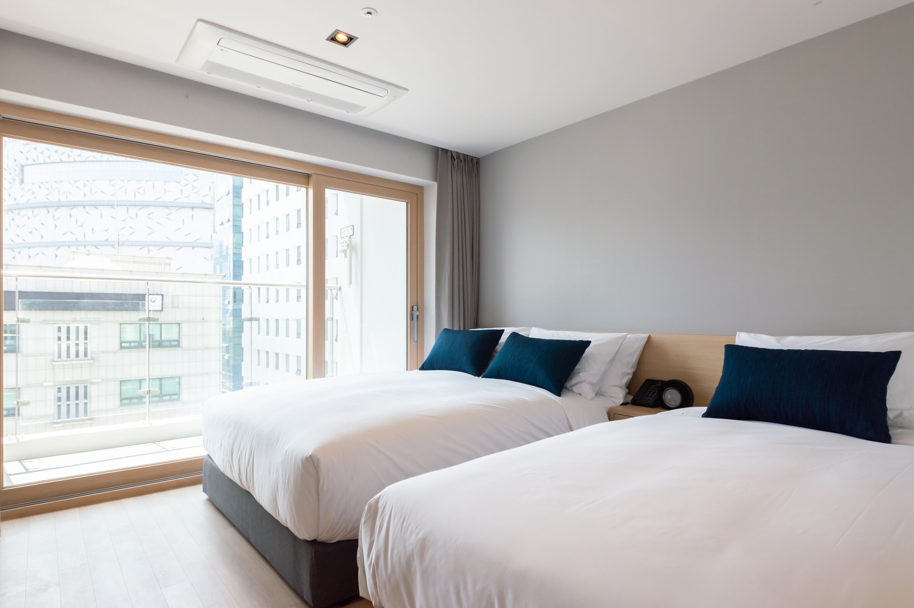 premier terrace family twin | hypo-allergenic bedding, soundproofing, iron/ironing board, free wifi