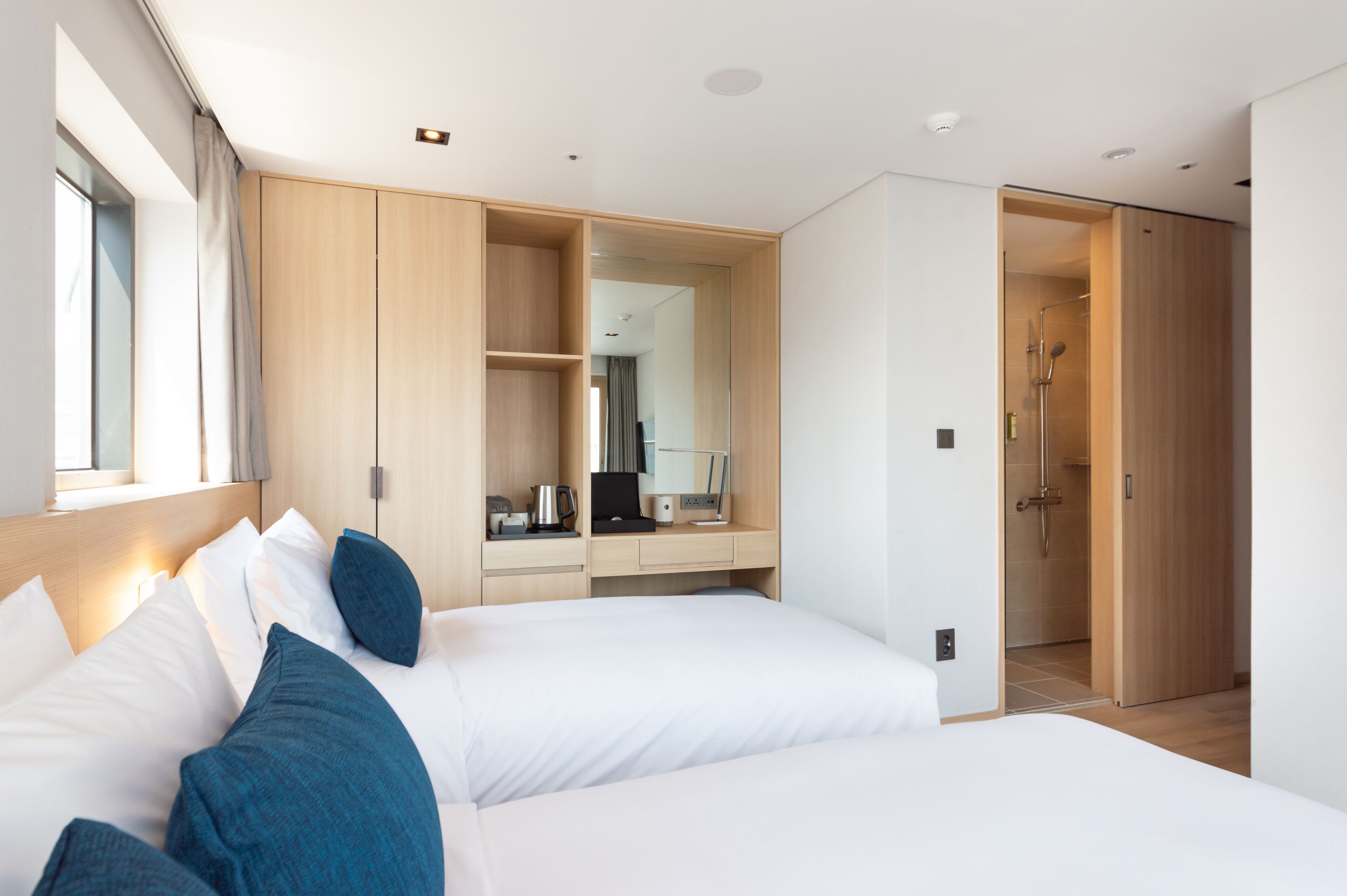 premier terrace family twin | hypo-allergenic bedding, soundproofing, iron/ironing board, free wifi