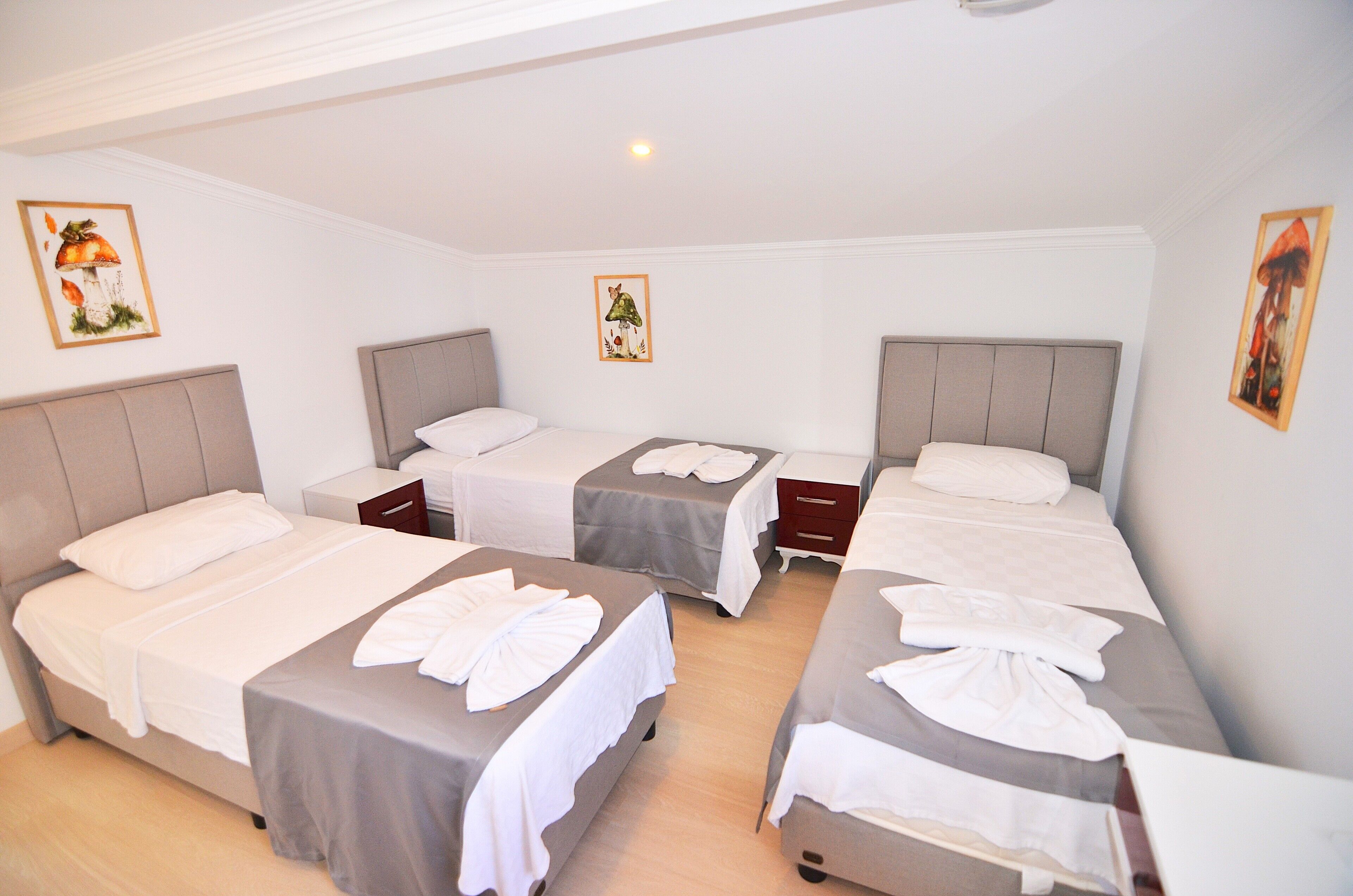 deluxe apartment | 1 bedroom, premium bedding, select comfort beds, desk