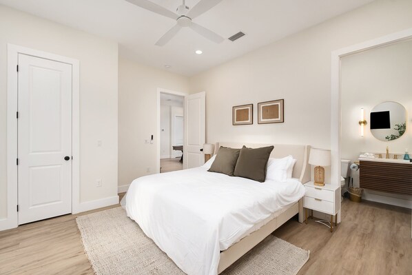 8 bedrooms, desk, iron/ironing board, free WiFi