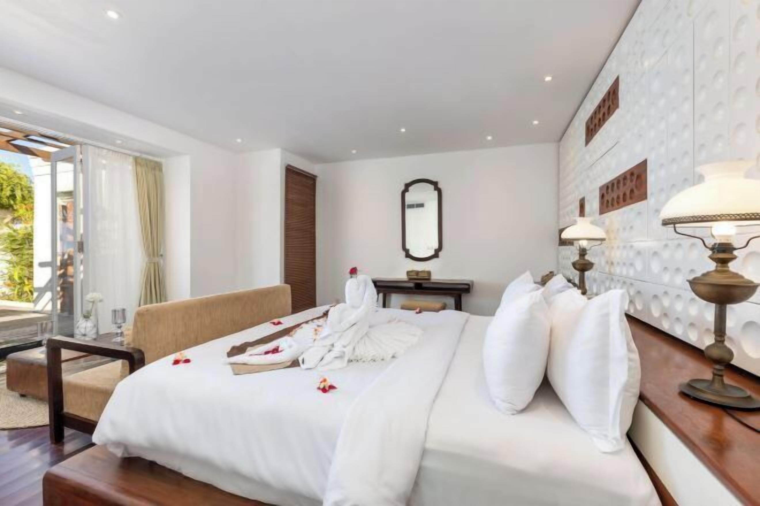 In-room safe, desk, laptop workspace, blackout curtains