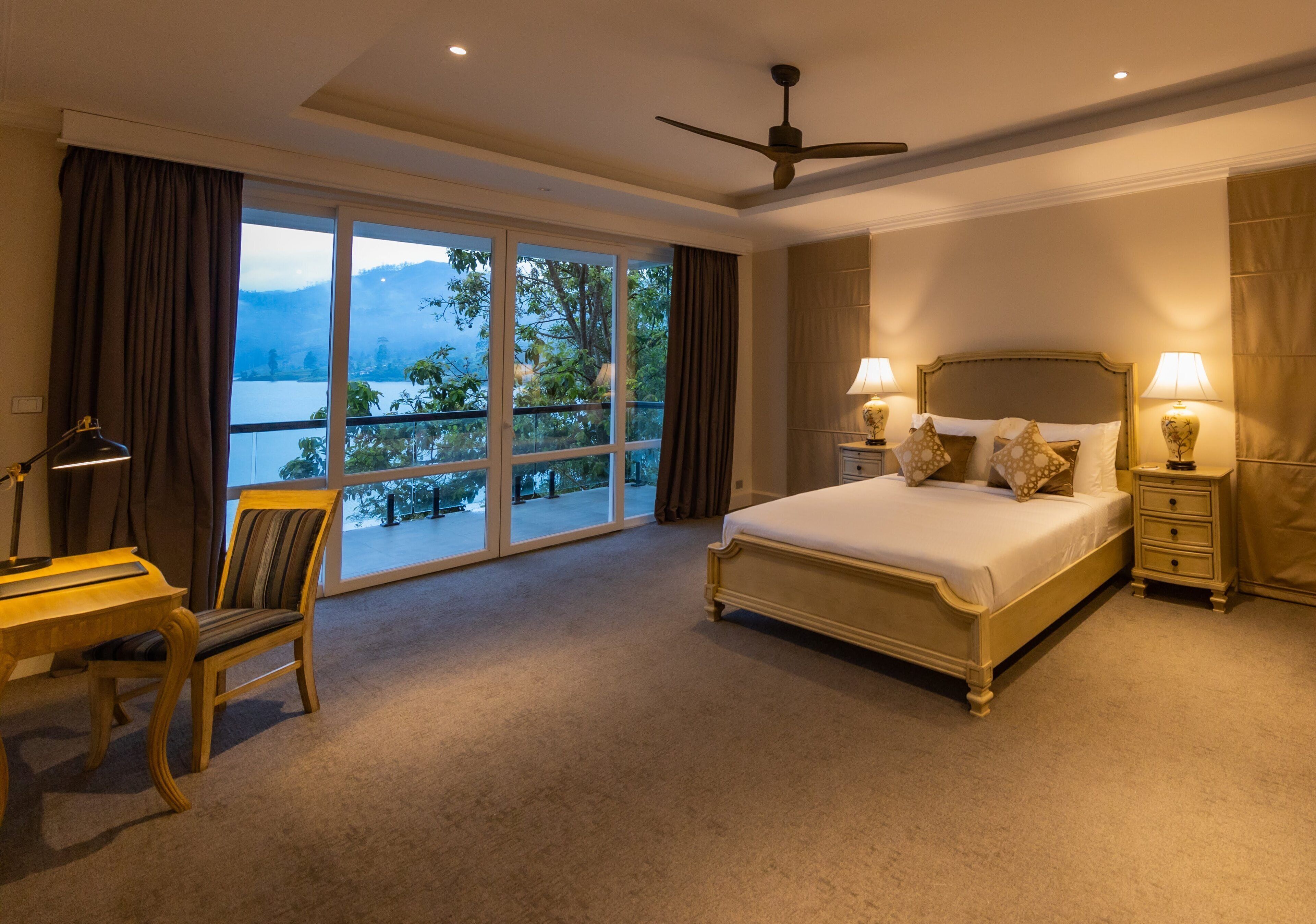 Egyptian cotton sheets, premium bedding, pillowtop beds, in-room safe