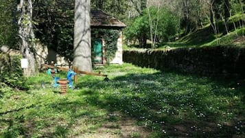 Außen-Kinderspielplatz