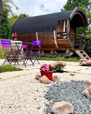 Cabaña (Tonneaux) | 2 dormitorios, mobiliario individual, wifi gratis y ropa de cama