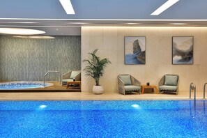 Indoor pool - Courtyard by Marriott Riyadh Northern Ring Road (Riyadh)