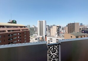 Balcony view - Weekly Green In Namba (Osaka)