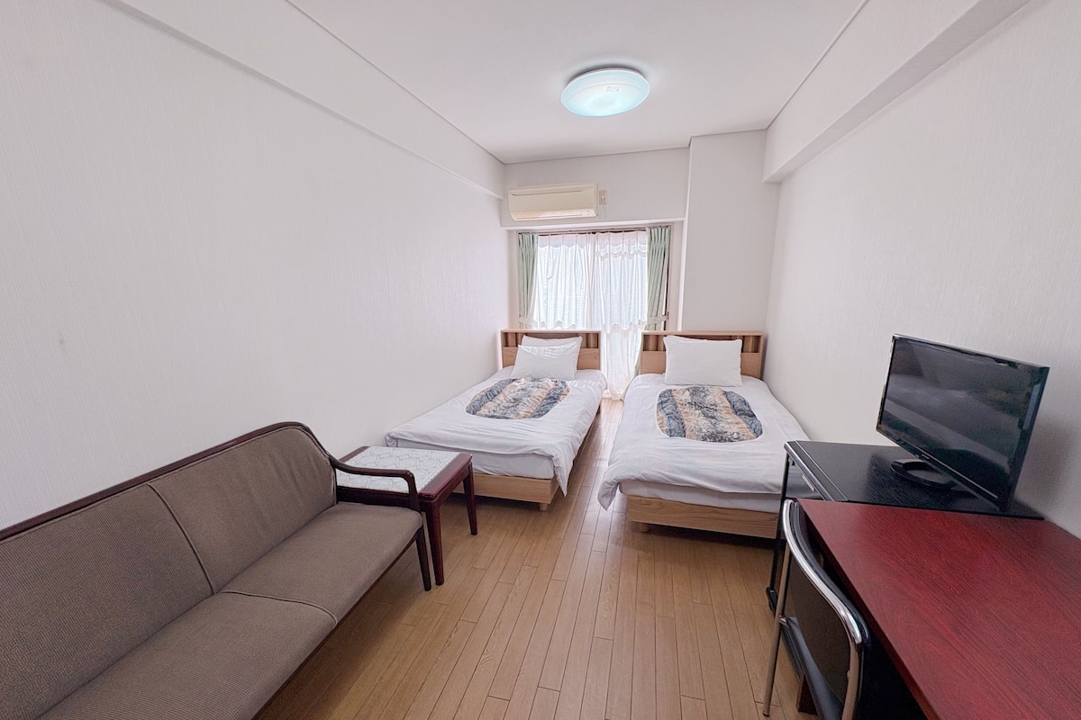 Basic Twin Room, Non Smoking (with Sofa) | Desk, WiFi (free), bed sheets