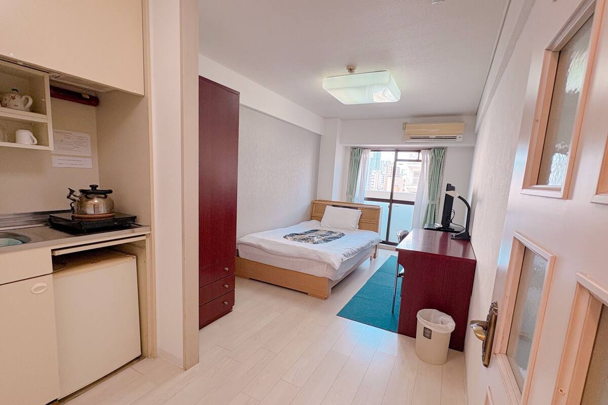 Basic Single Room, Non Smoking | Desk, WiFi (free), bed sheets