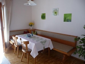 Dining - Apartment 1 with 2 bedrooms and a large south-facing balcony (Chieming)