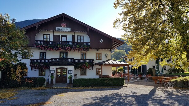 Exterior - Apartment Apfelblüte, for 4 persons, 80sqm, 2nd separate bedroom, south-facing balcony (Bad Feilnbach)