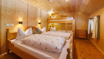 1 chambre, accĂšs Internet, draps fournis