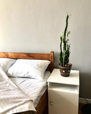 1 chambre, fer et planche Ă repasser, Wi-Fi, draps fournis