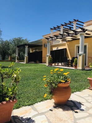 Exterior - Room in Apartment - L'eremo Luxury Messonete (Corfu)