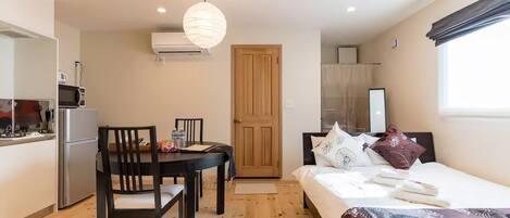 1 Schlafzimmer, Schreibtisch, Bügeleisen/Bügelbrett, kostenloses WLAN