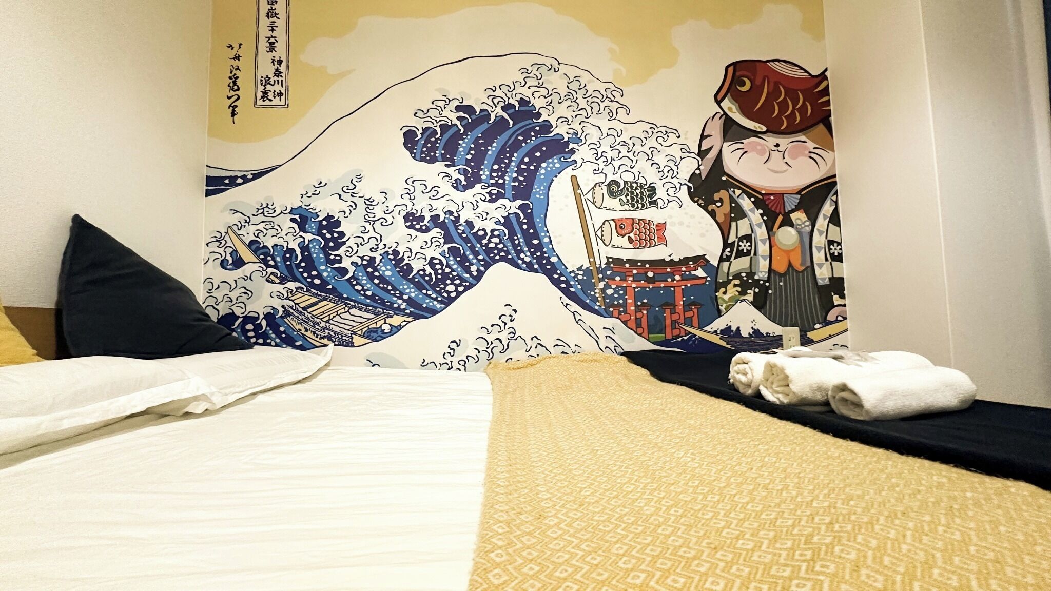 1 soverom, skrivebord, strykejern/-brett og wi-fi (inkludert)