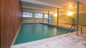 Family Apartment, 1 Bedroom, Microwave, Lakeside (Casa Sibylle with Sauna and Pool) | Kolam renang