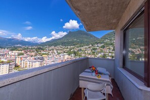 Familienapartment, 2 Schlafzimmer, 2 Bäder (Casa Taddei) | Speisen im Freien