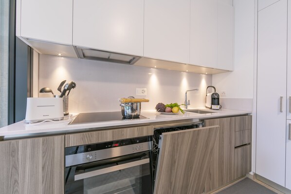 Family Apartment, Multiple Bedrooms (Fairy Home) | Private kitchen | Full-sized fridge, microwave, oven, stovetop