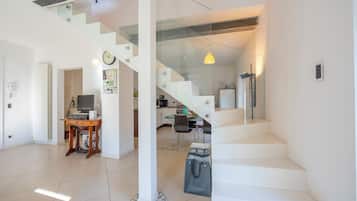 Apartemen Keluarga, 2 kamar tidur, 2 kamar mandi (Franklin House) | Tangga