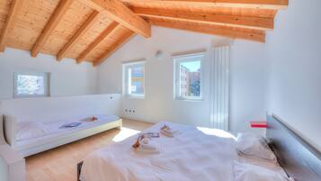 2 habitaciones, decoración personalizada y muebles diferentes