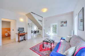 22-Zoll-Flachbildfernseher mit Kabelempfang, Fernseher