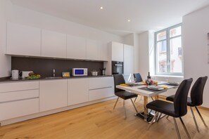 Familienapartment, Mehrere Schlafzimmer (Heart of Lugano) | Speisen