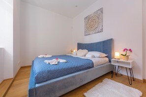 FamiljelÀgenhet - 1 sovrum (Heart of Lugano) | 1 sovrum, individuell inredning, unika möbler och strykjÀrn/strykbrÀda