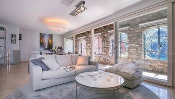 Appartamento familiare, camere multiple, 2 bagni (Magic Gandria) | Vista dalla camera