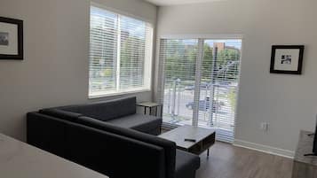 Apartment, 2 Bedrooms | Living area
