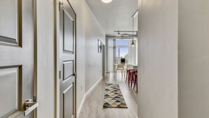 Apartment, 2 Schlafzimmer | Flur
