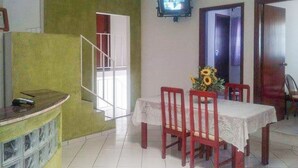 Bao gồm bữa sáng buffet hàng ngày 